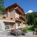 Grande Cote And Breakfast Bed & Breakfast